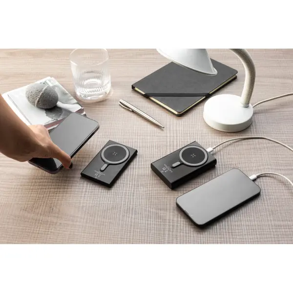Power bank magnetico con ricarica super rapida - WRIGHT 5 - Immagine 2