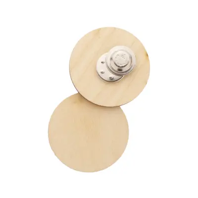 Spilla Magnetica In Legno Stampa Fullcolor WooBadge - Immagine 1