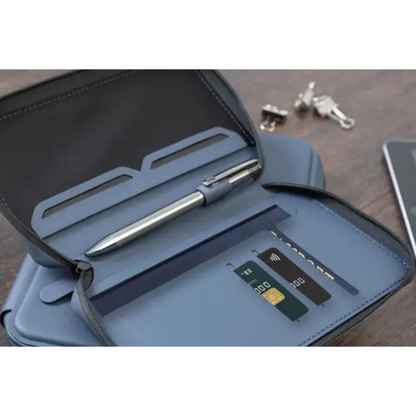 Organizer da viaggio in plastica riciclata PULUX PASS - Immagine 9