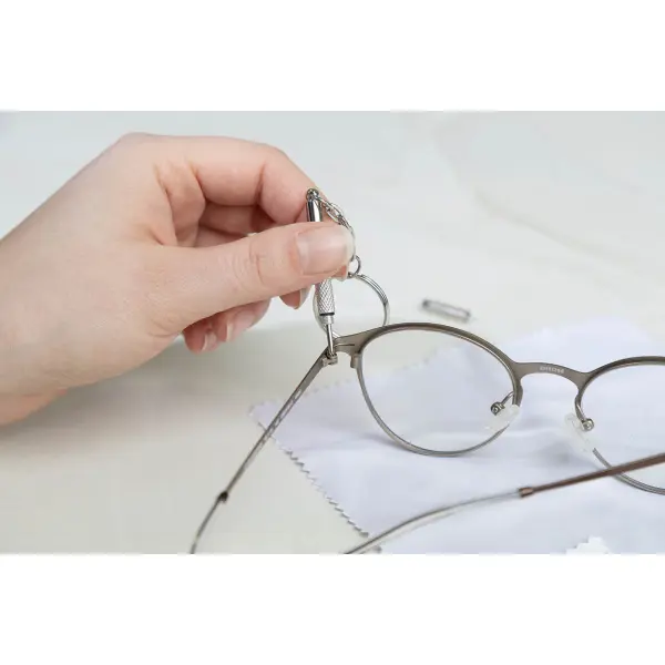 Set manutenzione occhiali personalizzato CLEARSIGHT - Immagine 7