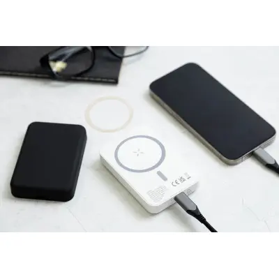 Power Bank in RABS RABOBANK MAG - Immagine 5
