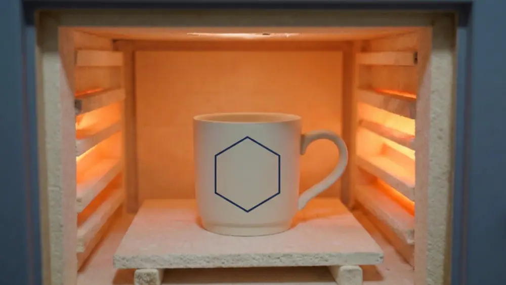 Tazza nel forno da firing
