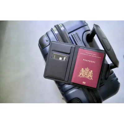 Portadocumenti da viaggio MAVI in PU riciclato con stampa - Immagine 5