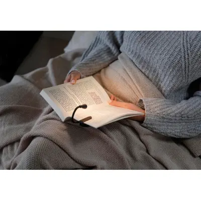 Luce da lettura CLIPLO riciclata, ricaricabile con clip - Immagine 15