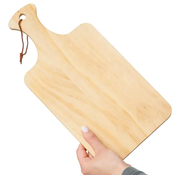 Tagliere Daxton in pino riciclato con manico personalizzato - Immagine 5
