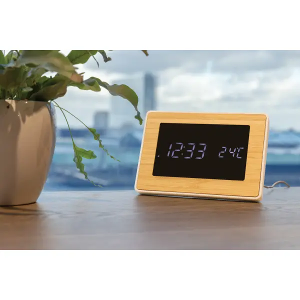 Utah RCS recycled plastic and bamboo LED clock - Immagine 7