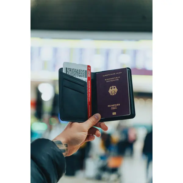 Porta Travelfinder rintracciabile in rPET RCS - Immagine 12