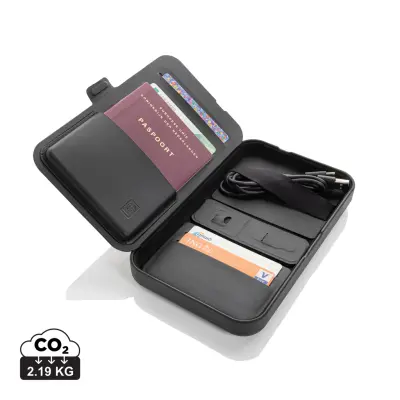 Custodia da viaggio Swiss Peak con caricatore 3in1 rPU RCS - Immagine 1