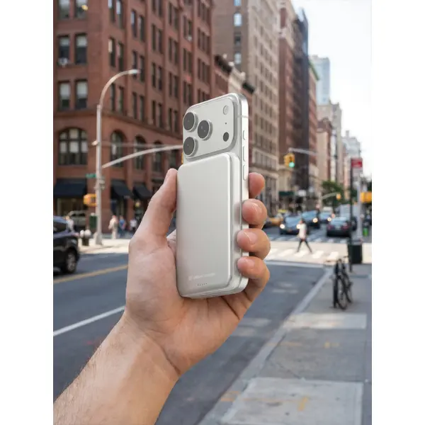 Powerbank URBAN VITAMIN POMONA personalizzata 5000 mAh Qi2.2 25W - Immagine 19