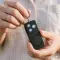 Allarme personale ricaricabile GUARDBUDDY con USB-C - Anteprima 9