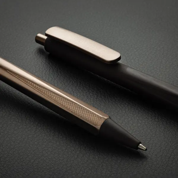 Penna in plastica EDGE RCS materiali riciclati - Immagine 32