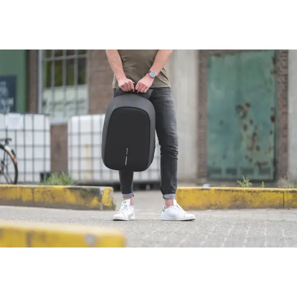 Zaino antitaccheggio Bobby Hero personalizzato 16L - Immagine 11