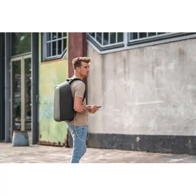 Zaino antitaccheggio Bobby Hero personalizzato 16L - Immagine 12