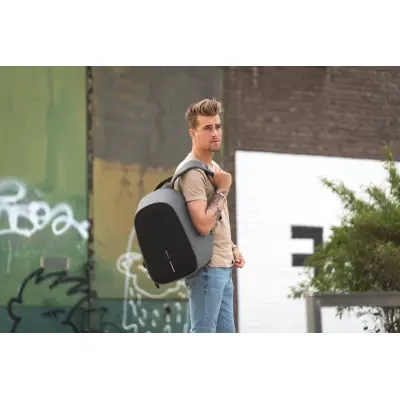 Zaino antitaccheggio Bobby Hero personalizzato 16L - Immagine 21