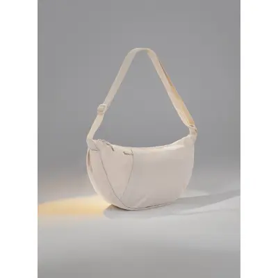 Monospalla a mezzaluna Crescent XL in rPET AWARE™ - Immagine 18