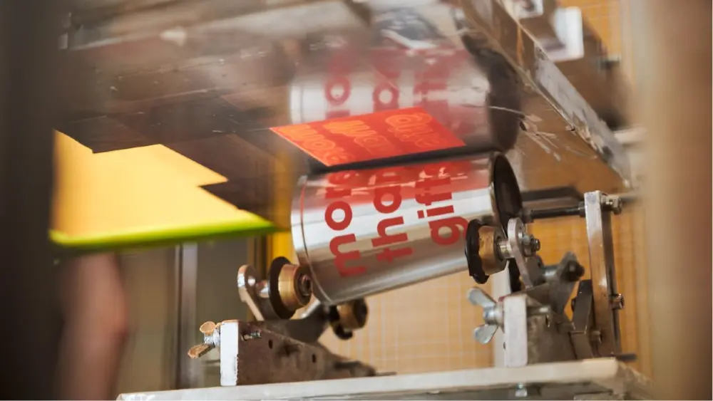 Stampa serigrafica circolare su bicchiere
