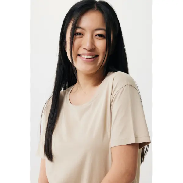T-shirt donna IQONIQ Yala personalizzata in cotone riciclato - Immagine 25