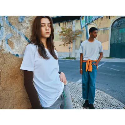 T-shirt unisex IQONIQ Kakadu relaxed fit in cotone riciclato - Immagine 48