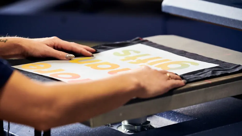 Posizionamento pellicola per transfer digitale